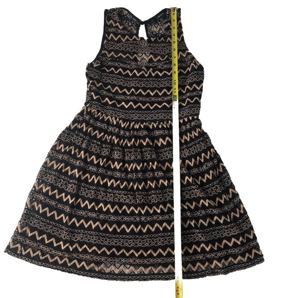 Forever 21 Juniors Sleeveless Black Gold Zig Zag Crochet/Lace Mini Dress Small - Picture 6 of 13